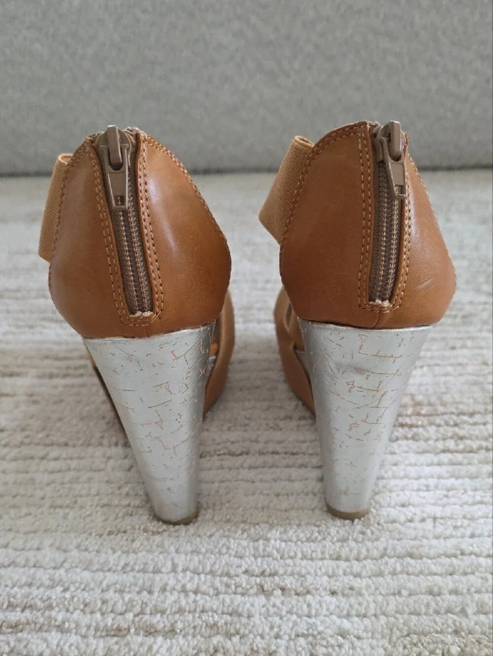 Shoe Dazzle Tan Elastic Crossover Wedge Sandals with Silver Wedge